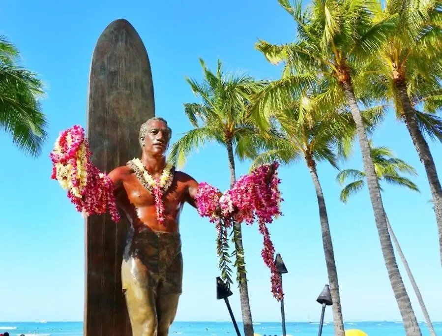 2 Bedroom Waikiki Condo Sleeps 6 Free Parking ホノルル 0*,  米国
