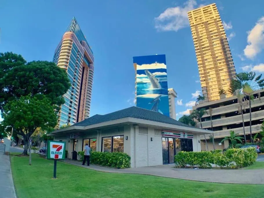 2 Bedroom Waikiki Condo Sleeps 6 Free Parking ホノルル 米国